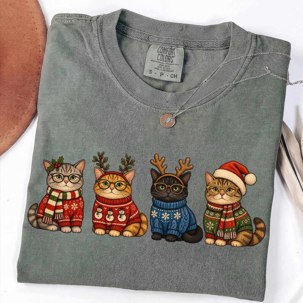 Christmas cats in cozy sweaters PNG design - image 4